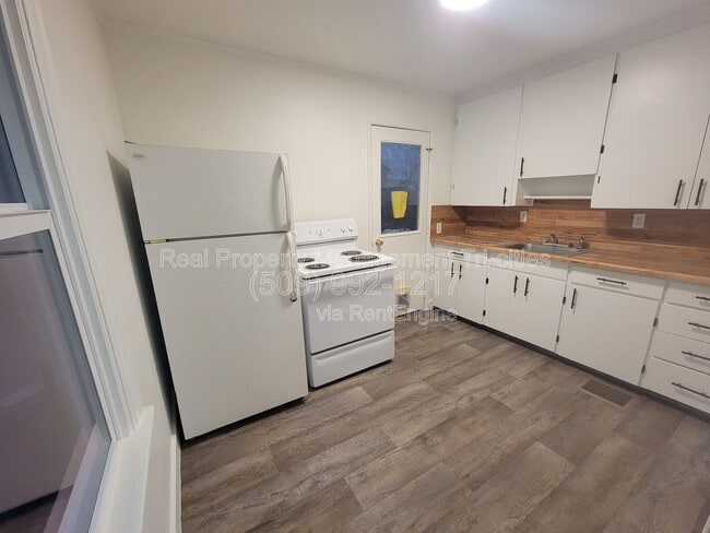 Building Photo - 618 S Alder St