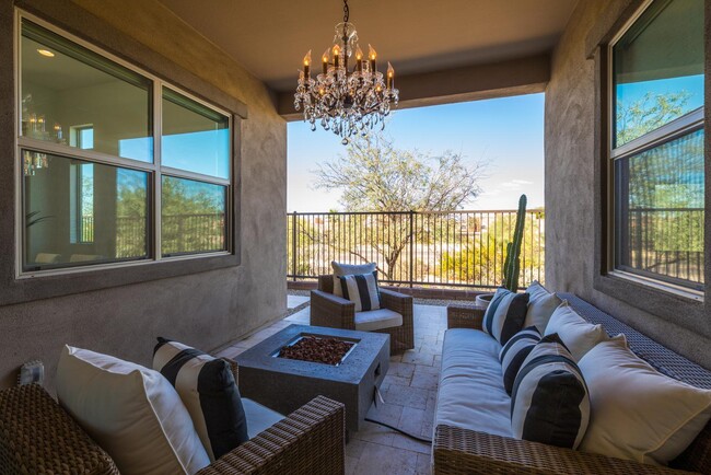 Building Photo - 7605 E Camino Del Monte