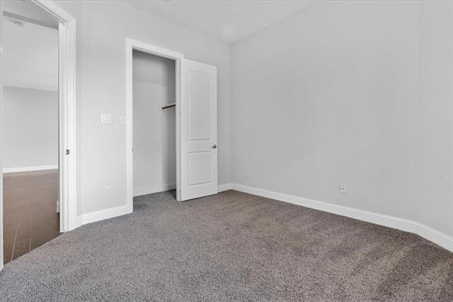 Building Photo - 698 Pendle Forest Dr