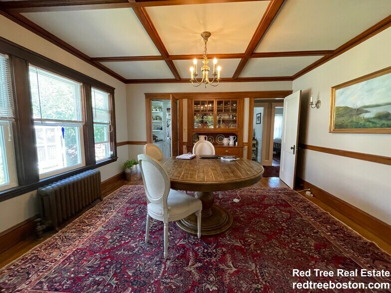 Building Photo - 62 Newport St