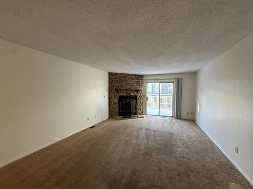 Building Photo - Beautiful 2-Bedroom Townhome in Aurora – Available NOW!