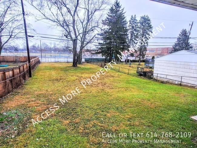 Building Photo - TERRIFIC RANCH WITH FENCED IN YARD