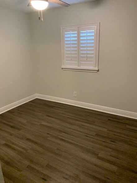 Bedroom 2 - 2704 W Mississippi Ave