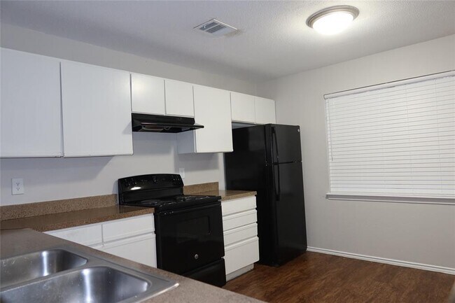 Building Photo - 1830 River Crossing Cir