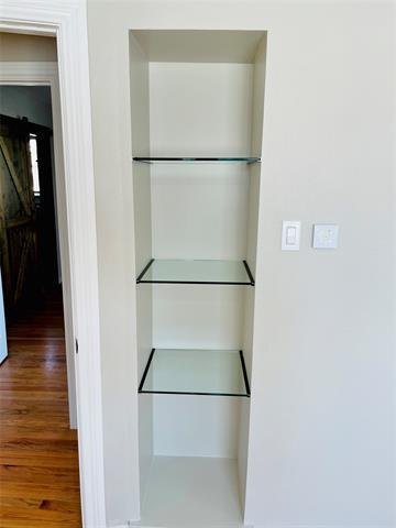 Building Photo - 534 E Spring Valley Rd