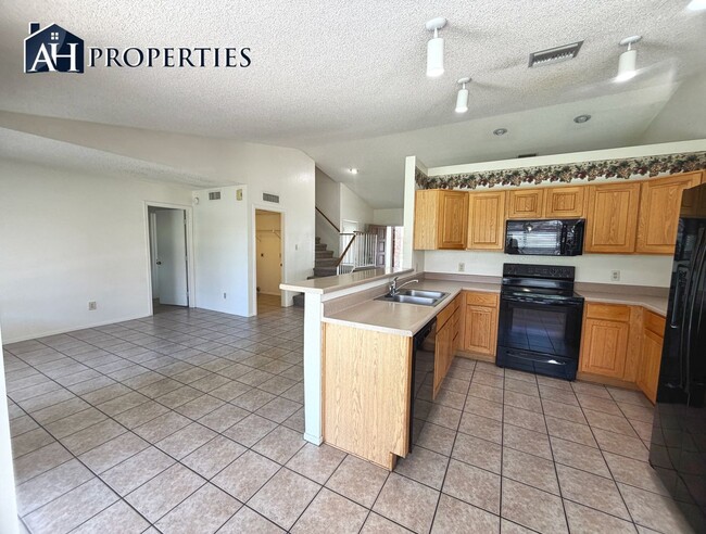 Building Photo - 7203 W Kimberly Way