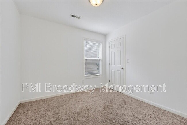Building Photo - 837 Shelton Cir