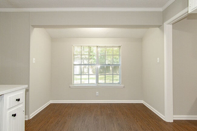 Building Photo - 4228 Johnstown Dr
