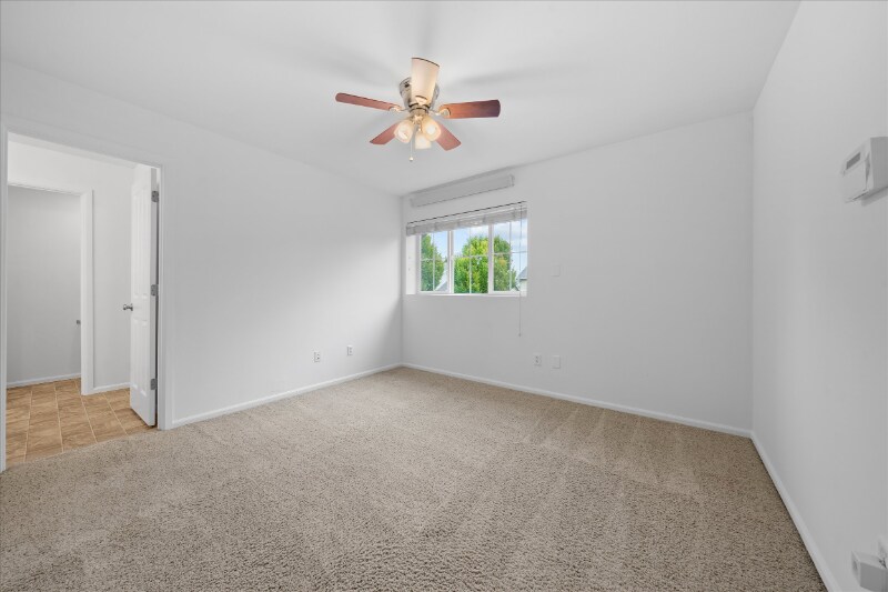 Building Photo - 6527 Indiana St SE