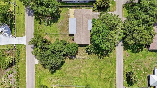 Building Photo - 55 Aqua Ln