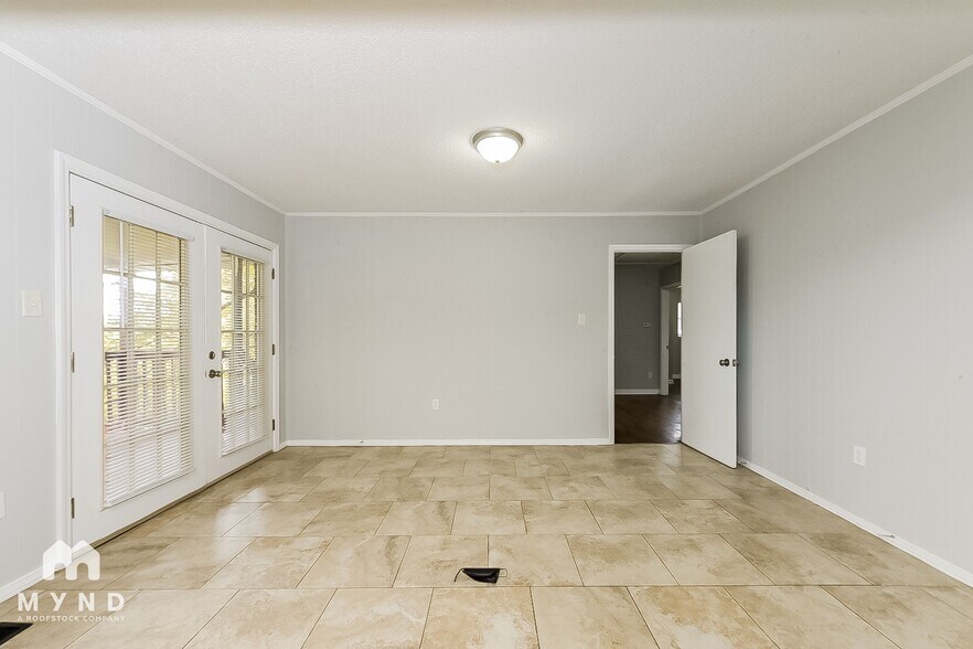 Building Photo - 1151 Oakley Dr