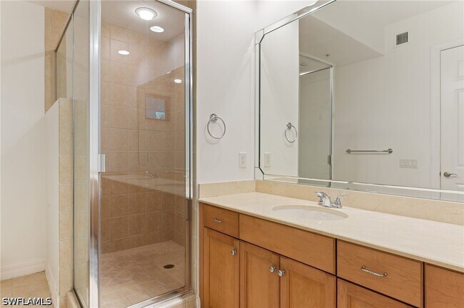 Building Photo - 10723 Mirasol Dr