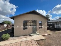 Building Photo - 3809 N 9th Pl