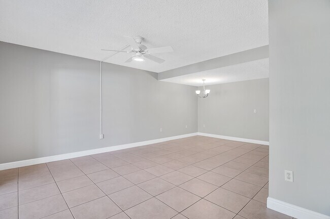 Building Photo - 1901 Indian River Blvd