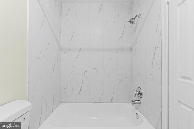 Building Photo - 2615 Chivalry Ct