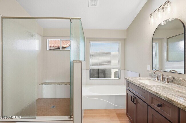 Building Photo - 9941 W Tonopah Dr