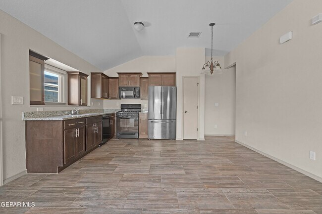 Building Photo - 11629 Flor Achillea