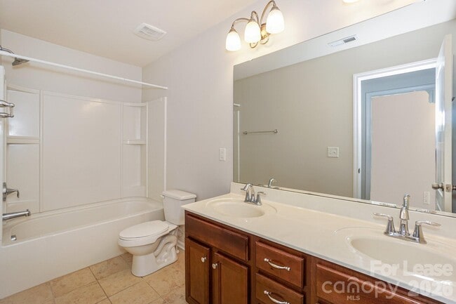 Building Photo - 8273 Viewpoint Lane