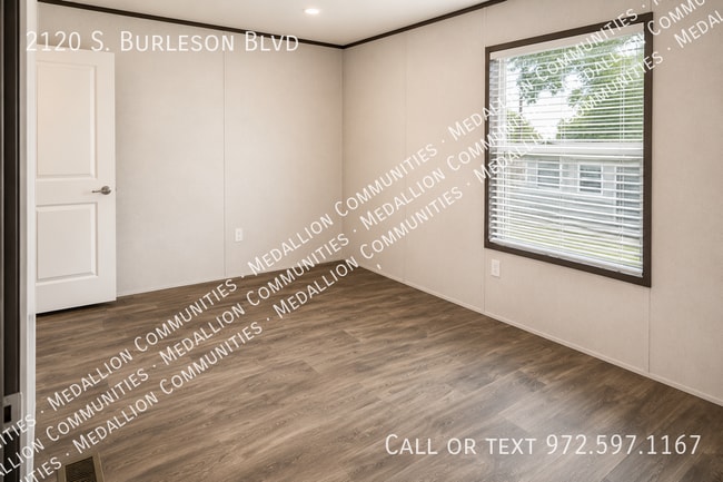 Building Photo - 2120 S Burleson Blvd