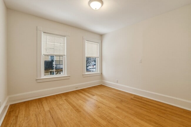 Building Photo - 105 Nonotuck St