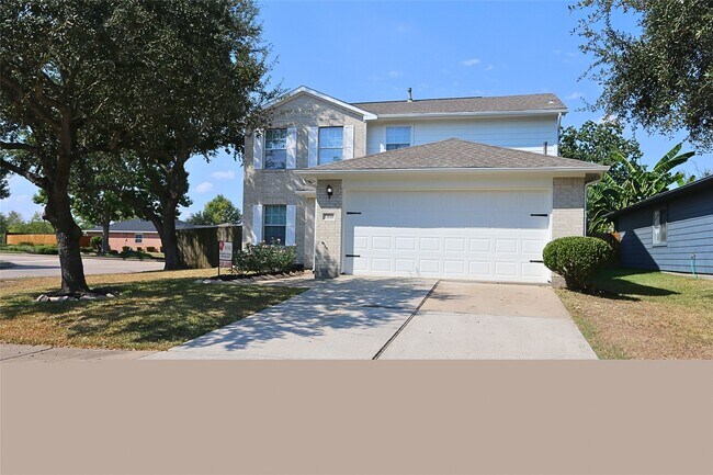 Primary Photo - 13518 Sherman Oaks Dr