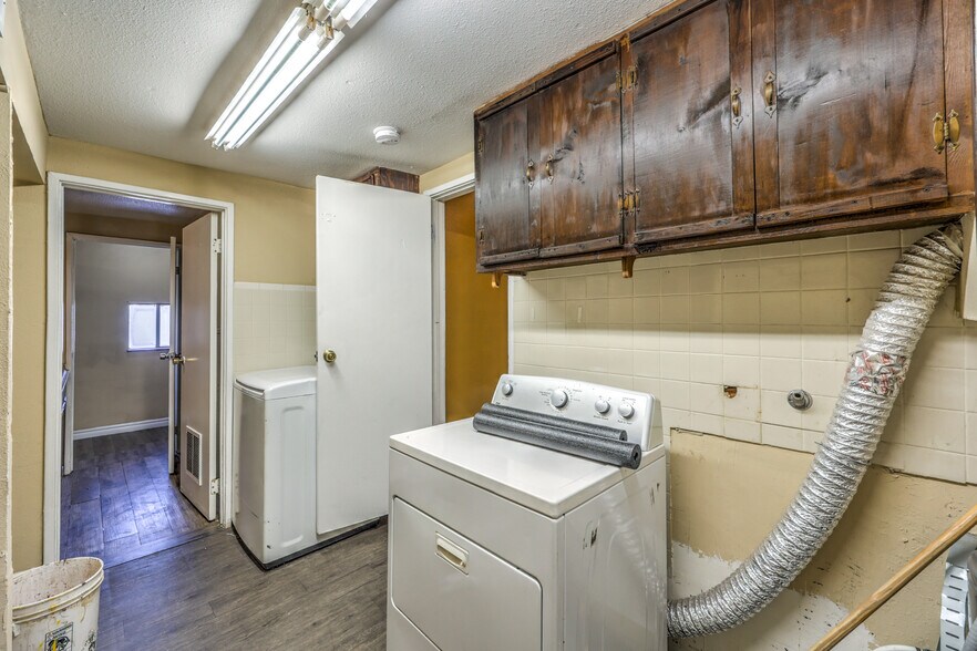 Building Photo - 5055 Arvada Way