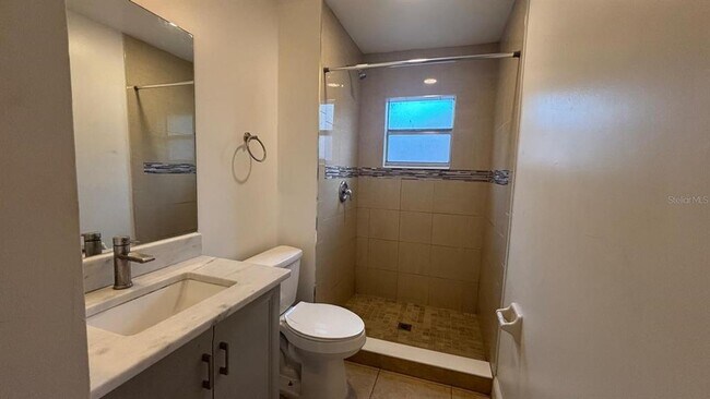 Building Photo - 4817 Landover Cir