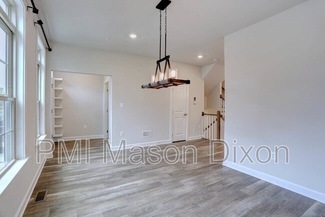 Building Photo - 4023 Dorseys Rdg Sq