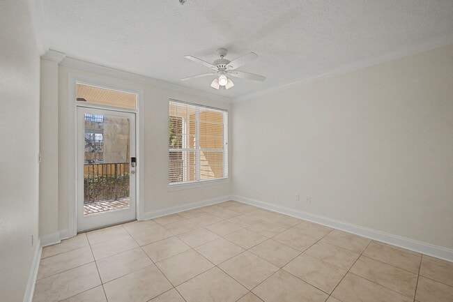 Building Photo - 159 Brooks St SE