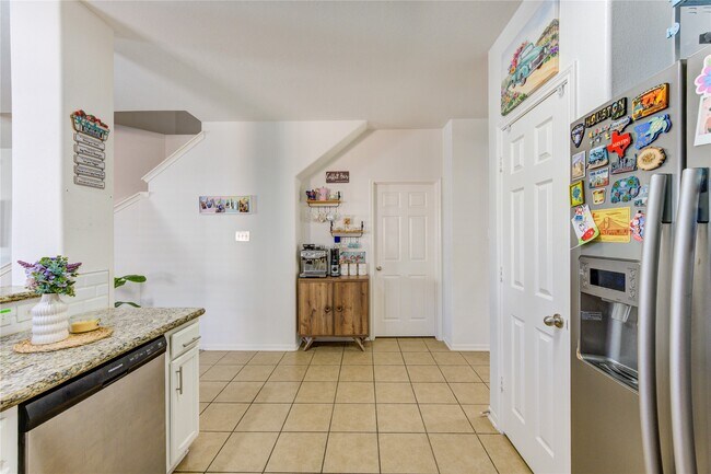 Building Photo - 25210 Hazel Ranch Dr