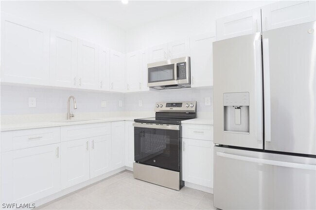 Building Photo - 10830 St Lucia Ct