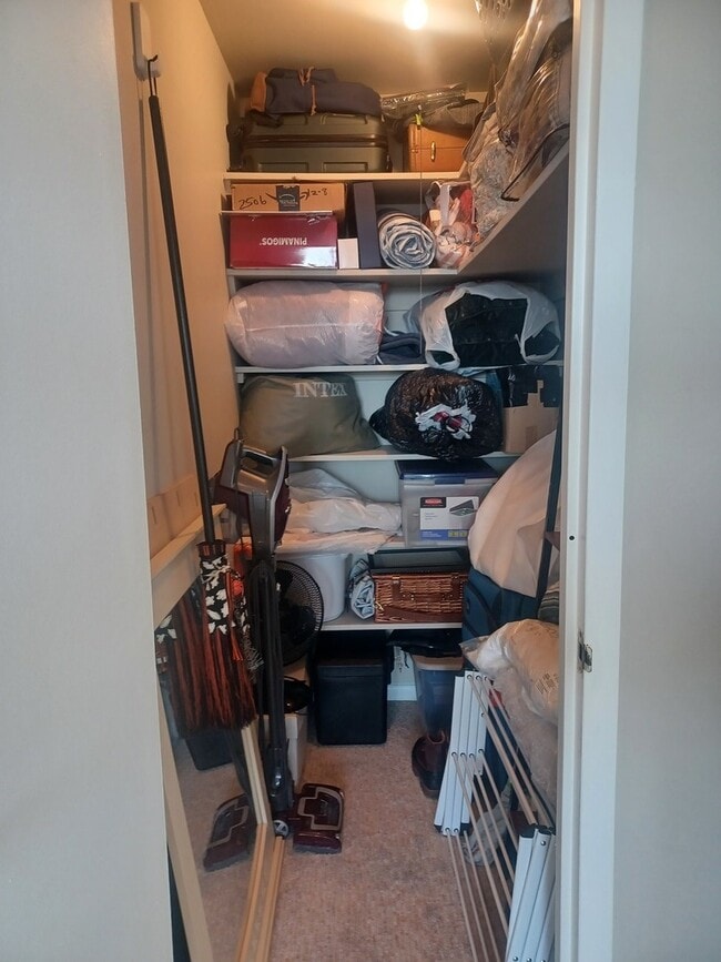 Building Photo - 2800 N Lake Shore Dr