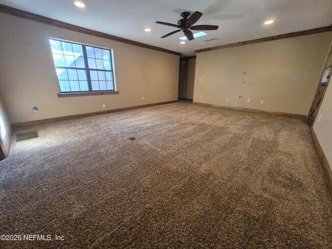 Building Photo - 1729 Coulee Ave