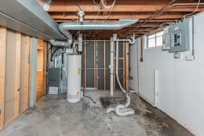 Building Photo - 10701 St Henry Ln