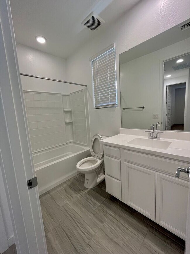 Building Photo - Available September 1st! Newly Built Smart...