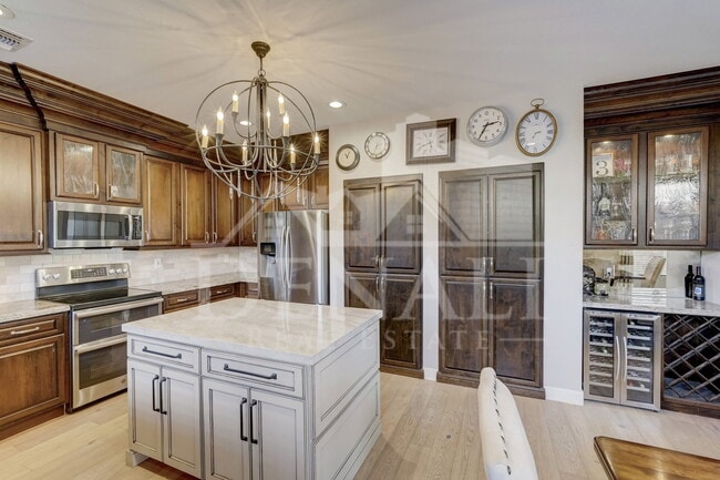 Building Photo - 40844 N Union Trail