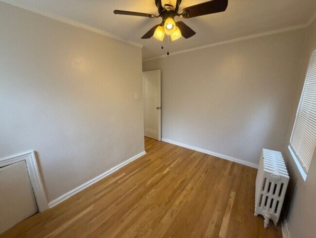 Building Photo - 3809 Beechwood Blvd