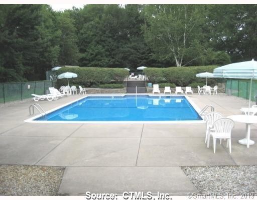 Building Photo - 64 Oxbow Dr