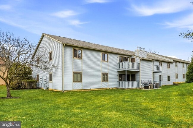 Building Photo - 1404 Woodhollow Dr