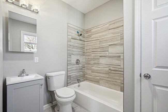 Building Photo - 96 S 12th St