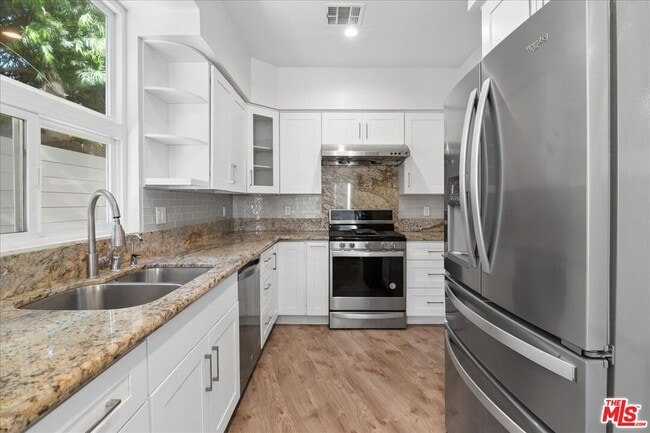 Building Photo - 4238 Jasmine Ave