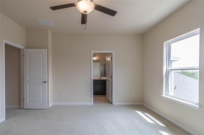 Building Photo - 1660 Coral Sunrise Trl