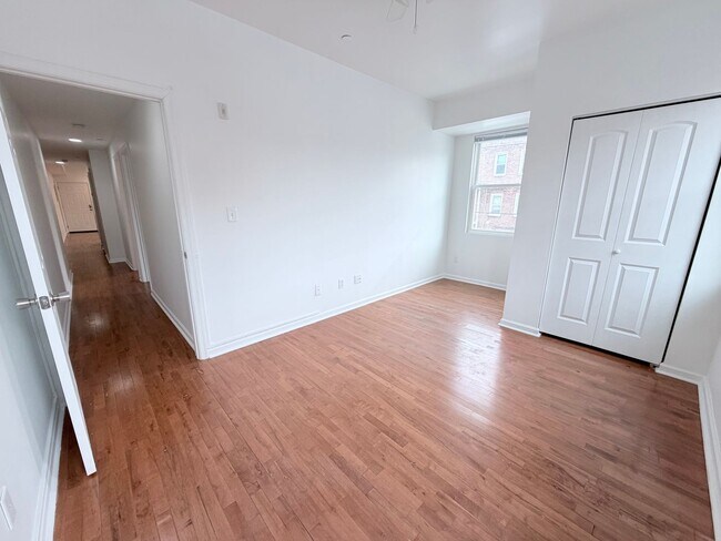 Building Photo - 601 N 39th St