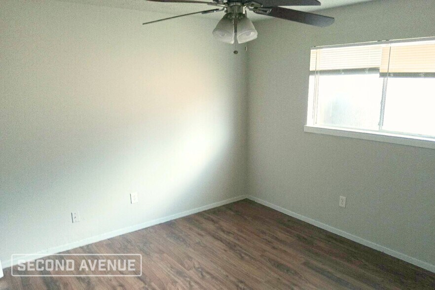Building Photo - 11218 Evesborough Dr