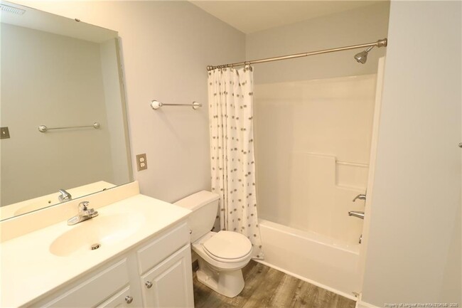 Building Photo - 203 Abbey Oak Ln