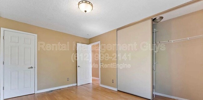 Building Photo - 7390 Stewart Dr