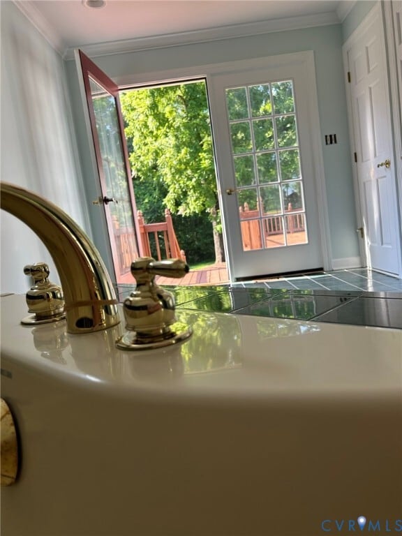 Building Photo - 2408 Ridge Rd