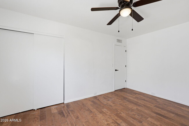 Building Photo - 8825 S 48th St