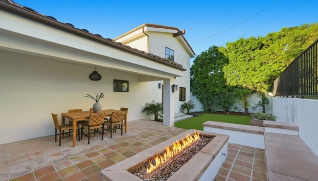 Building Photo - Completely Remodeled, Custom 4BR3.5BA Hilltop Home w/ Incredible Panoramic Ocean/Whitewater/Coast...