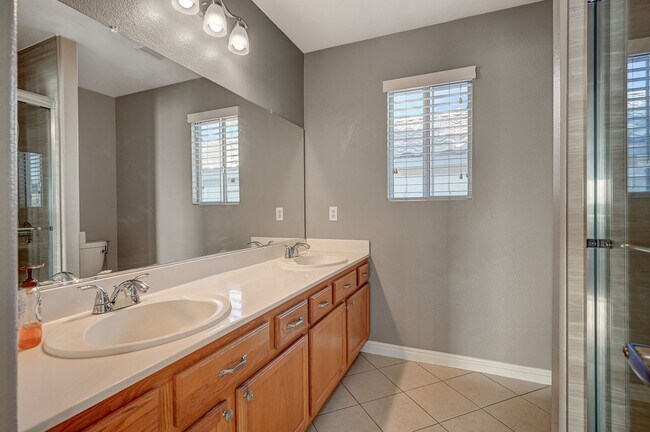 Building Photo - 1005 Prestige Meadows Pl